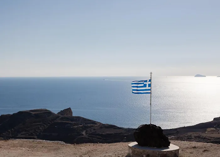 Occhio-nero Cycladic Private With Pool & Sunset View Jacuzzi Akrotírion